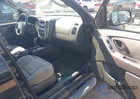 2007 Ford Escape Xlt/Xlt Sport z USA, uszkodzony, nr VIN 1FMCU03107KB07789